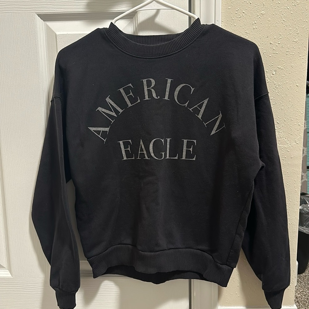 AE Crewneck. Good shape.